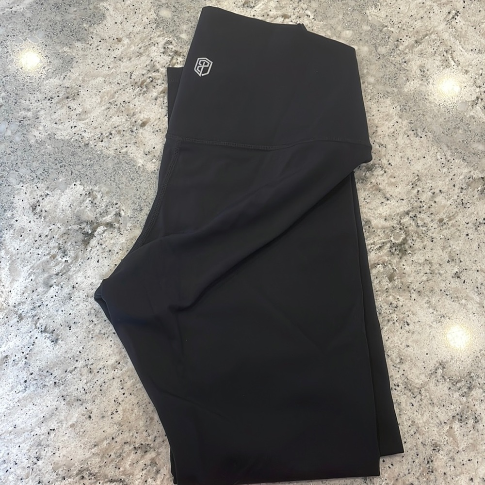 Born Primitive Leggings size L